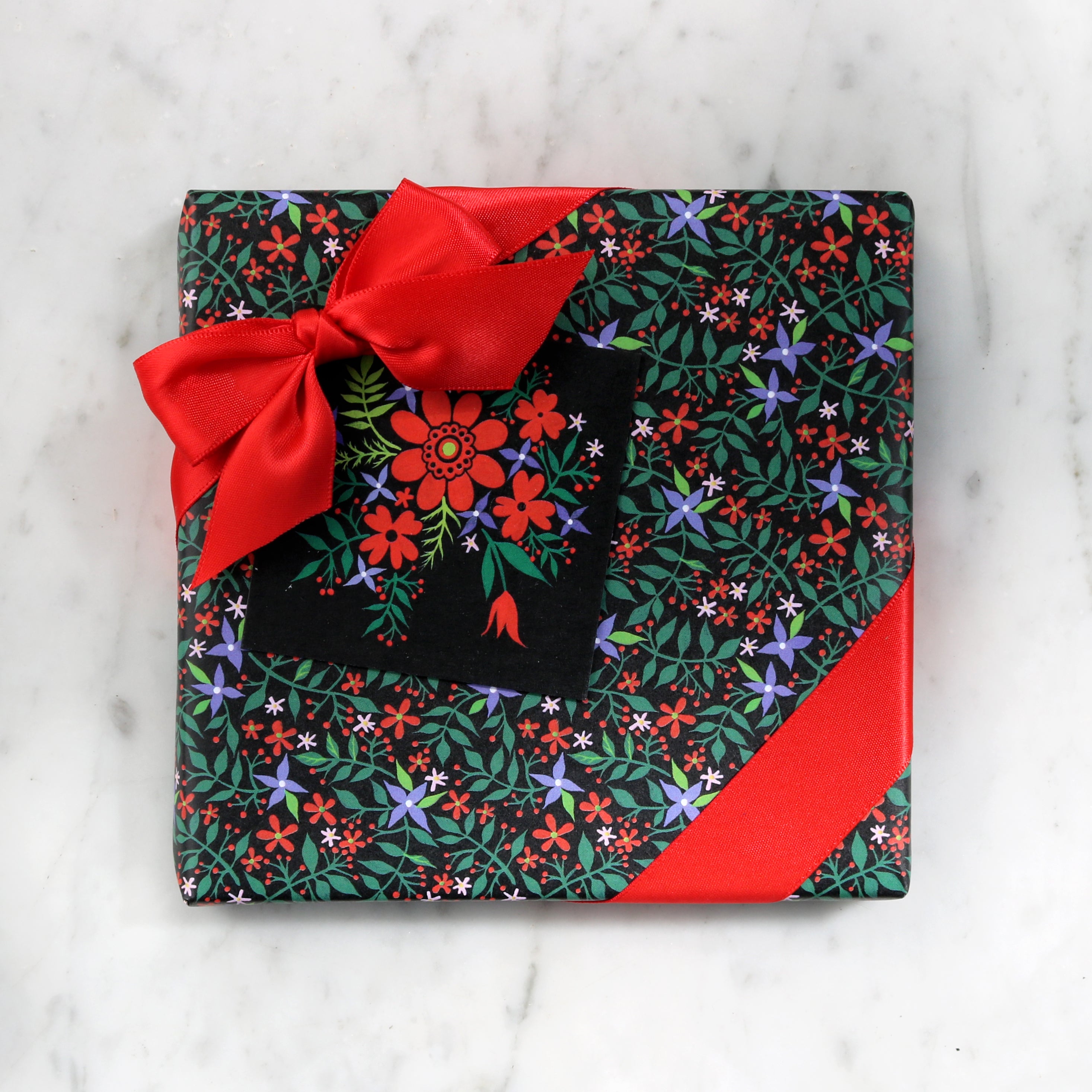 Studio 71 - Festive Florals - Reversible Christmas Wrapping Paper Bundle